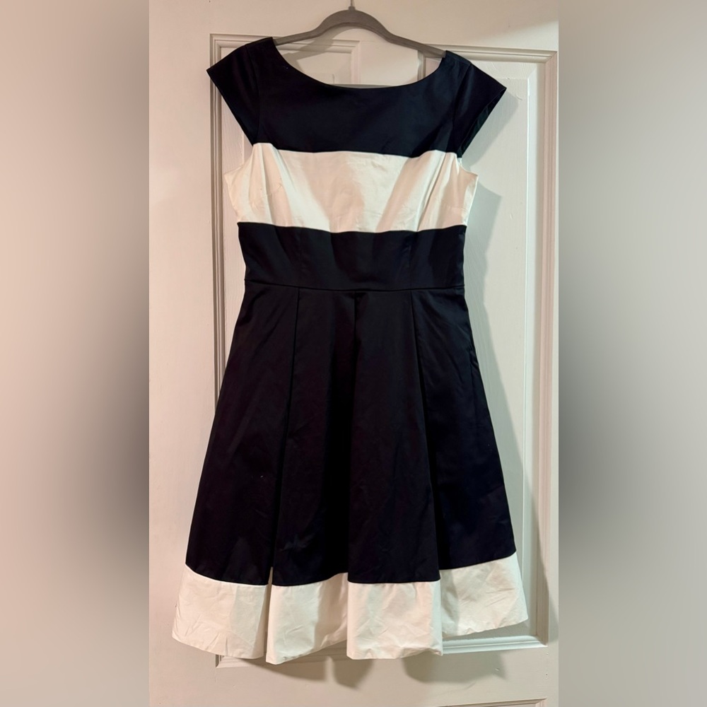 Kate Spade Black and White Dress with pockets